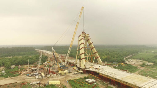 Signature Bridge Wazirabad construction Delhi 2017 deadline